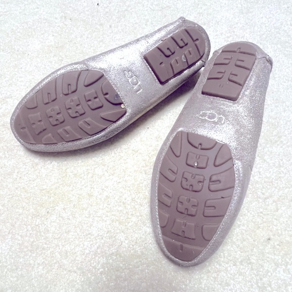 UGG Women's Clair Loafer Metallic Gold Leather Size 8 - Picture 8 of 8